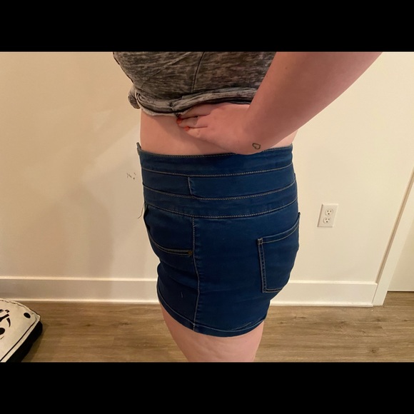 Triple Buttonfly Denim Shorts Juniors - Picture 2 of 4